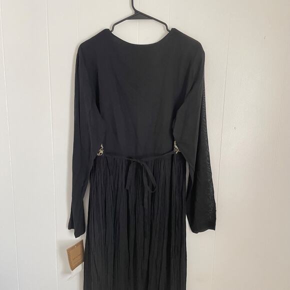 Karavan Boho Maxi Dress XL NWT Sheer Sleeves Gold Embroidery India Festival Goth - Picture 9 of 12